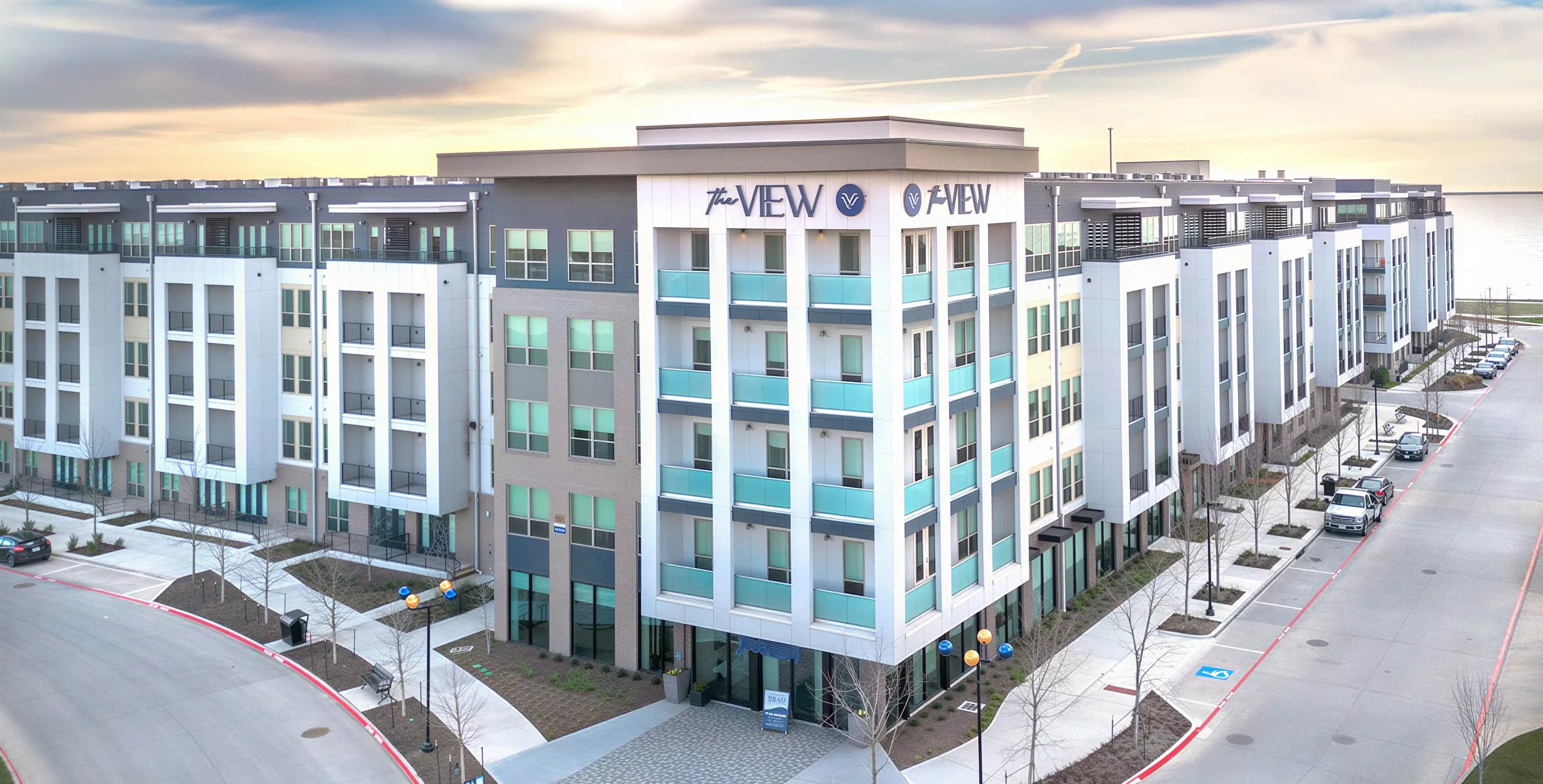 the-view-at-sapphire-bay-exterior-building